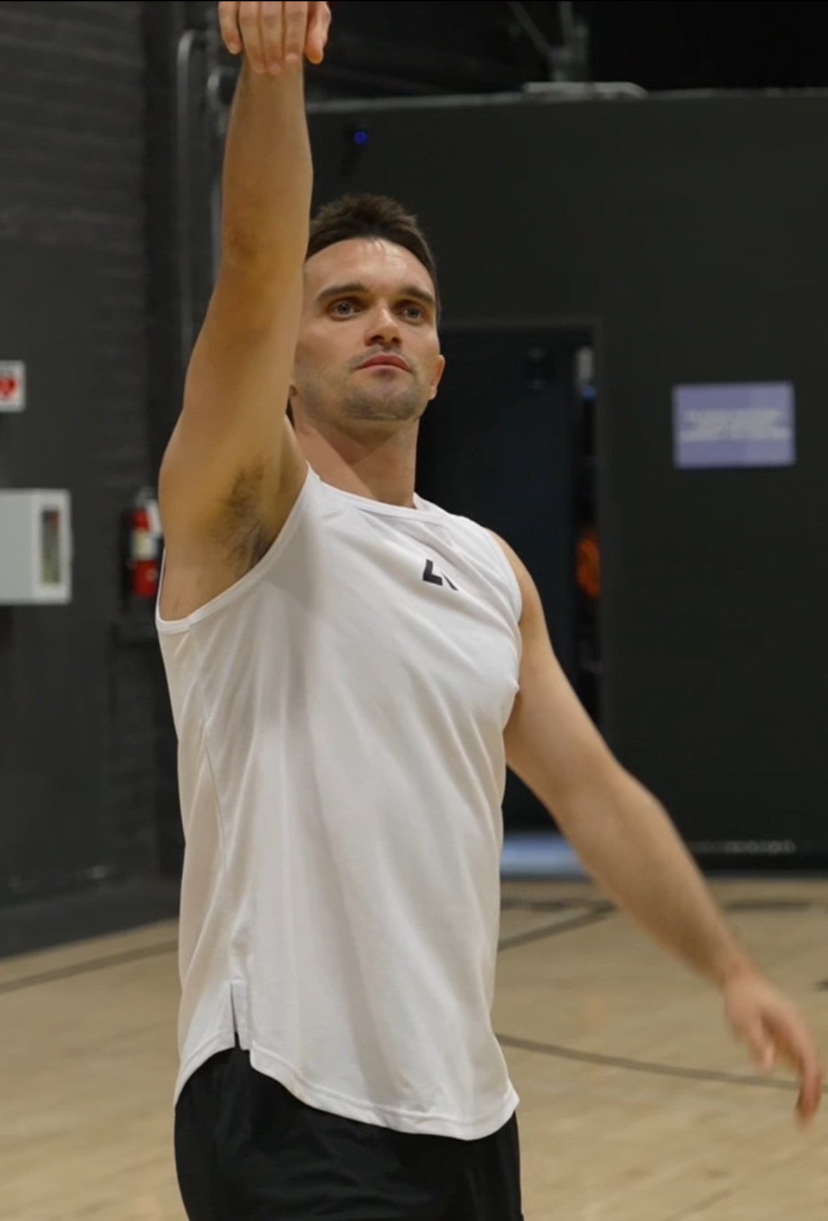 Pro Sleeveless Top With Legacy Active Logo